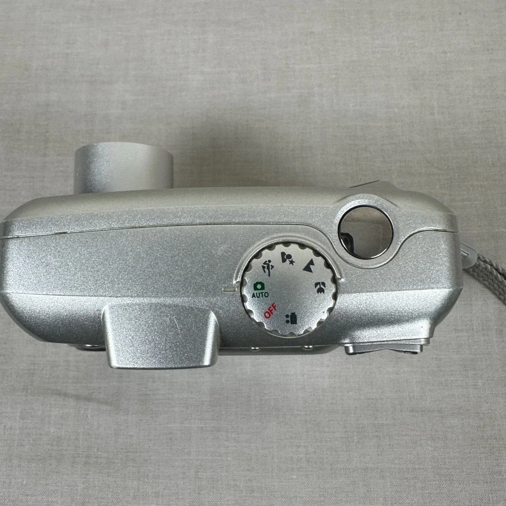Kodak EasyShare CX7330 Digital Camera Silver 3.1MP 3x Optical Zoom